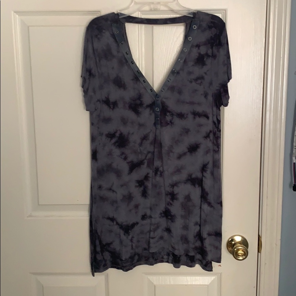 American Eagle shirt